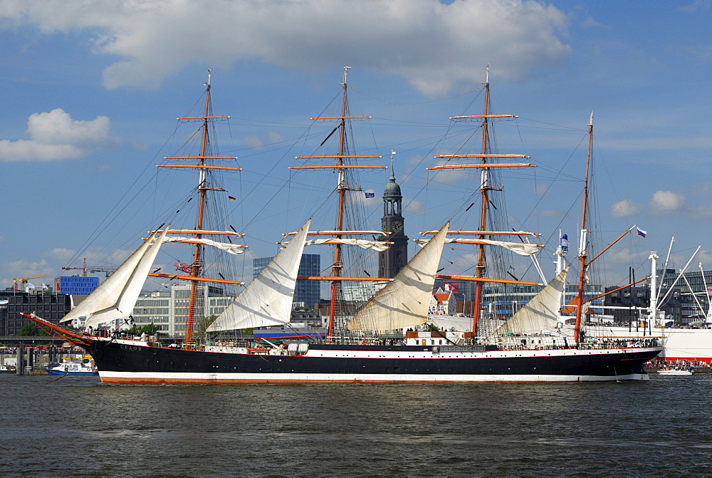 Large sailing ship Sedov in the port of Hamburg at the Hafengeburtstag, Harbour Birthday 2009, Hamburg, Germany, Europe