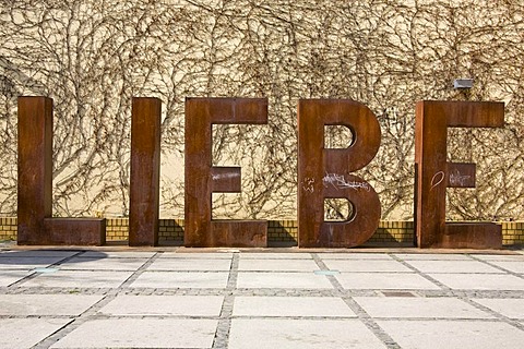 Sculpture, LIEBE, love, in the yard of the Kulturbrauerei, former brewery, Prenzlauer Berg, Pankow, Berlin, Germany, Europe