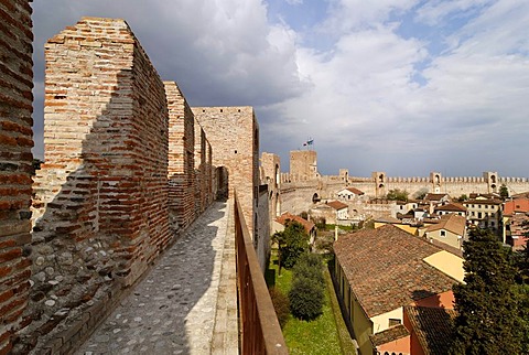 City walls, Cittadella, Padua Province, Veneto, Venetia, Italy, EuropeEurope