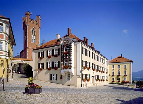 District court with carillon and town tower, Stadtplatz town square, Furth im Wald, Bavarian Forest, Upper Palatinate, Bavaria, Germany, Europe