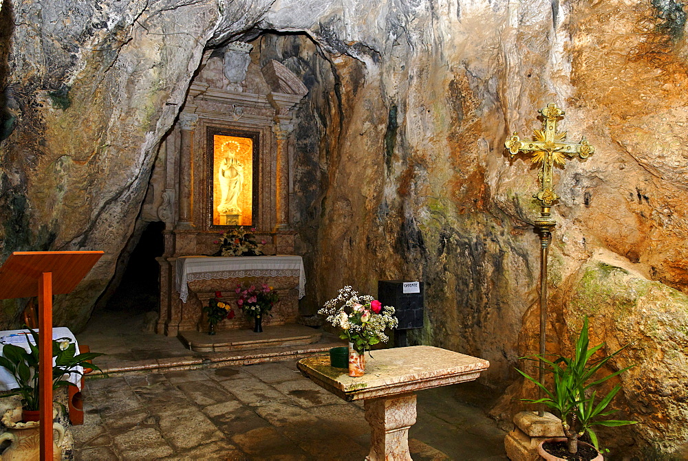 Chapel in a cave, Santuario Santa Maria della Stella, Calabria, Italy, Europe