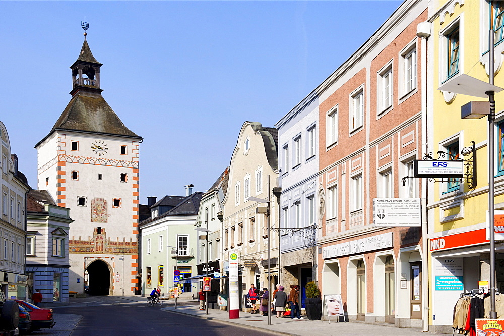 Wappenturm tower of coat of arms, town gate, Voecklabruck, Upper Austria, Europe