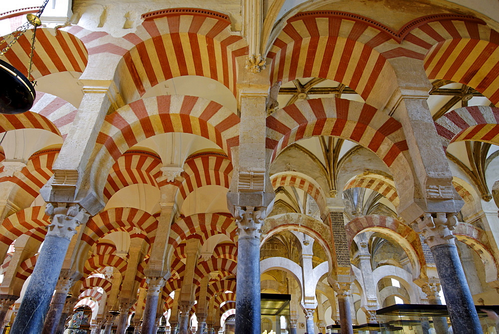 Interior, "forest of columns", Mezquita, former mosque, now cathedral, Cordoba, Andalusia, Spain, Europe