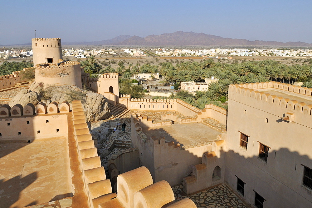 Historic adobe fortification Nakhal, Nakhl Fort or Castle, Hajar al Gharbi Mountains, Batinah Region, Sultanate of Oman, Arabia, Middle East