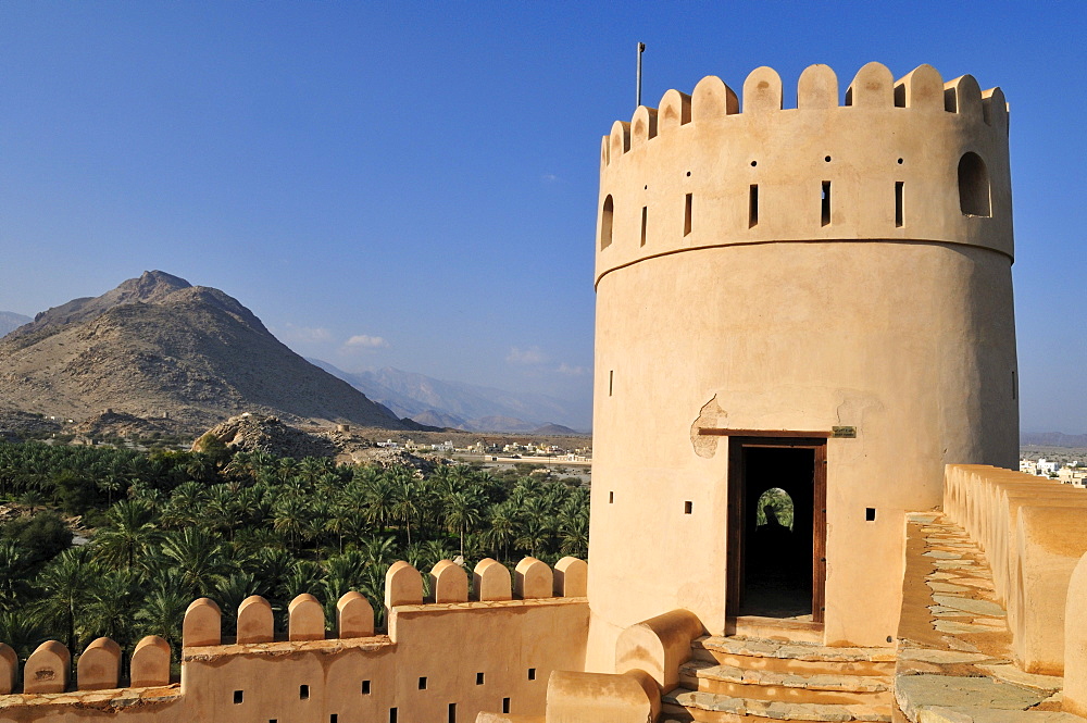 Historic adobe fortification Nakhal, Nakhl Fort or Castle, Hajar al Gharbi Mountains, Batinah Region, Sultanate of Oman, Arabia, Middle East