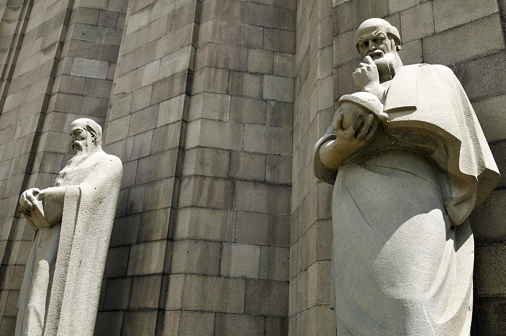 Stone monument of an Armenian scientist in front of Matenadaran Museum, Yerevan, Jerewan, Armenia, Asia