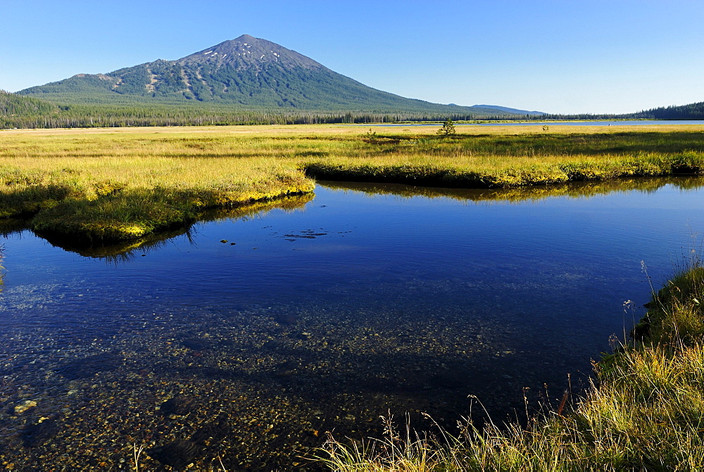 Sparks Lake and Mount Bachelor volcano, Cascade Range, Oregon, USA