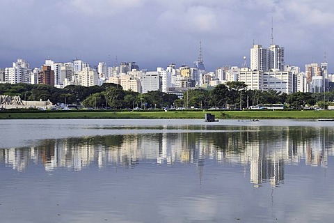 View from the Parque de Ibirapuera park on the high-rise buildings of the Zona Sul, Sao Paulo, Brazil, South America