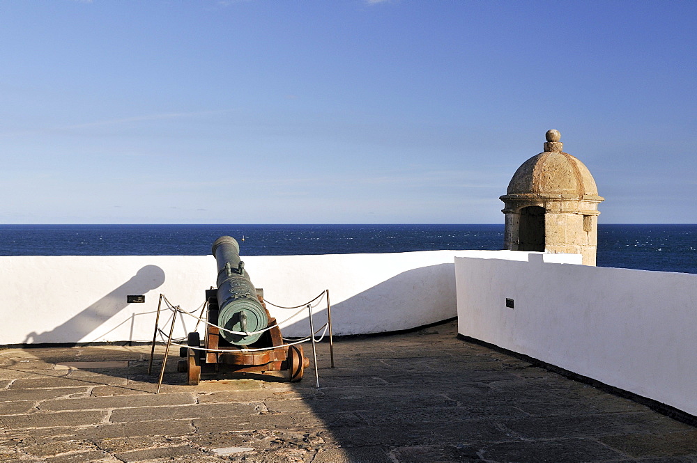 Cannon and watch tower in the Forte de Santo Antonio da Barra fortress, Salvador, Bahia, UNESCO World Heritage Site, Brazil, South America