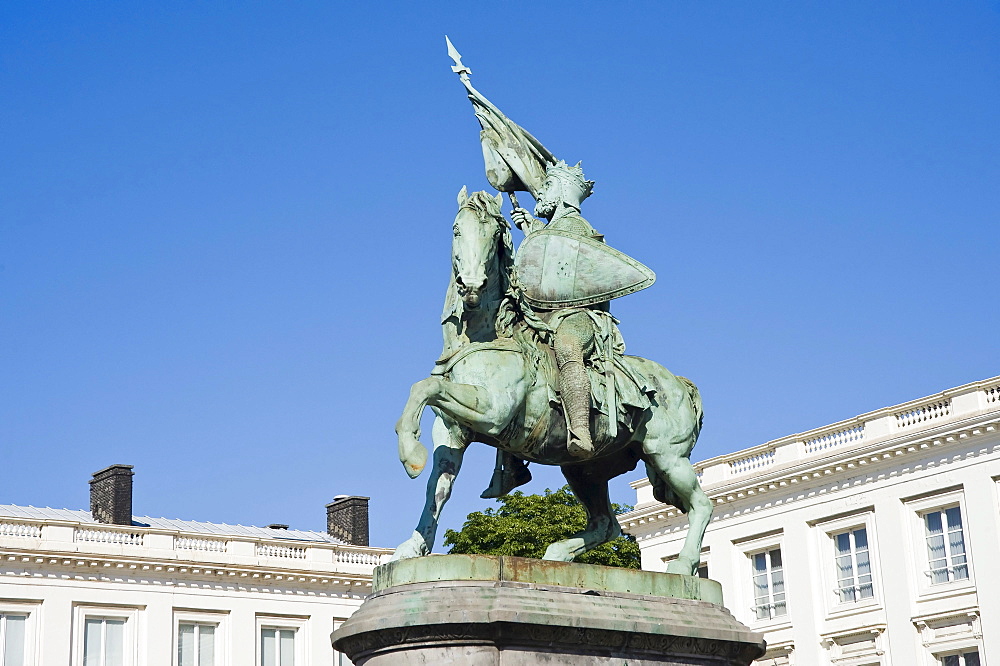 Godefroid de Bouillon statue, Place Royale, Brussels, Brabant, Belgium, Europe