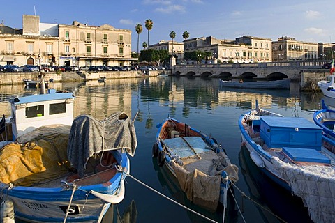 Ortigia island and Ponte Nuovo bridge, Syracuse, Sicily, Italy