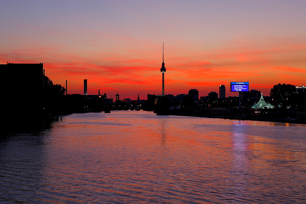 Sunset over the river Spree in Berlin, silhouette of the television tower, Berlin, Germany, Europe