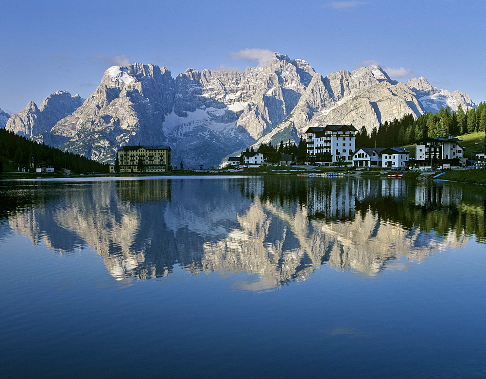 Misurinasee lake, Sorapiss Massif, Dolomites, Province of Belluno, Italy, Europe