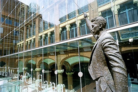 Palau de la Musica Catalana, sculpture of a conductor with a baton, modern glass front at back, Barcelona, Catalonia, Spain, Europe