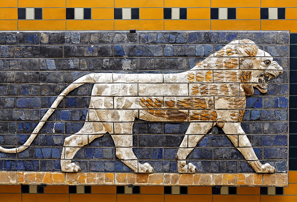 Lion, brick relief of the Babylonian Ishtar Gate, Archeological Museum, Topkapi Palace, Istanbul, Turkey