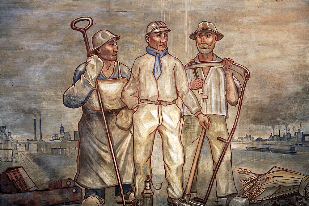 Murals with farmer, steel worker, miners, wage hall and areaway, abandoned mine Zeche Lohberg, ExtraSchicht, Dinslaken, Ruhrgebiet region, North Rhine-Westphalia, Germany, Europe