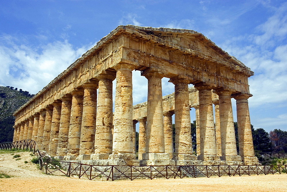 Ancient Greek Doric temple, Segesta, archaeological site, Sicily, Italy