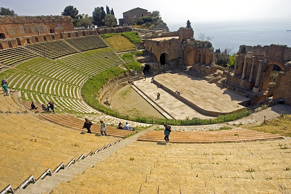 Greek theatre, Teatro Greco, 3rd century B.C. amphitheatre, Taormina, Sicily, Italy