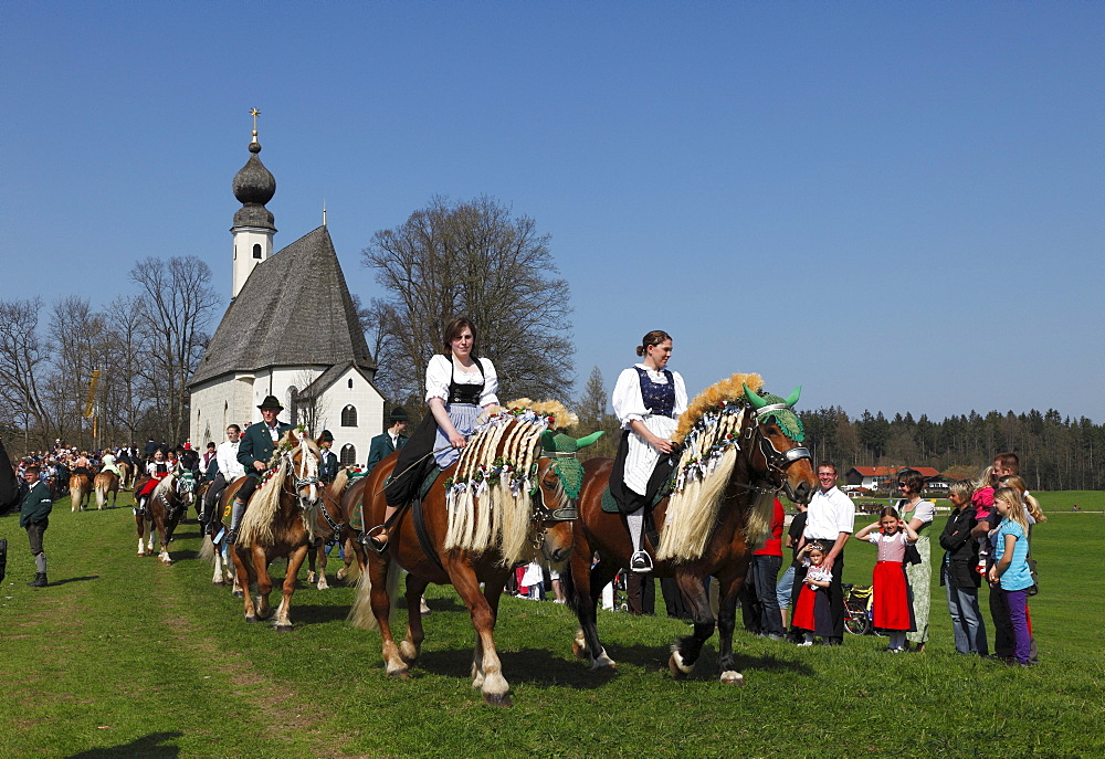 Georgiritt, George's Ride, Easter Monday procession, Ettendorf Church, Traunstein, Chiemgau, Upper Bavaria, Bavaria, Germany, Europe