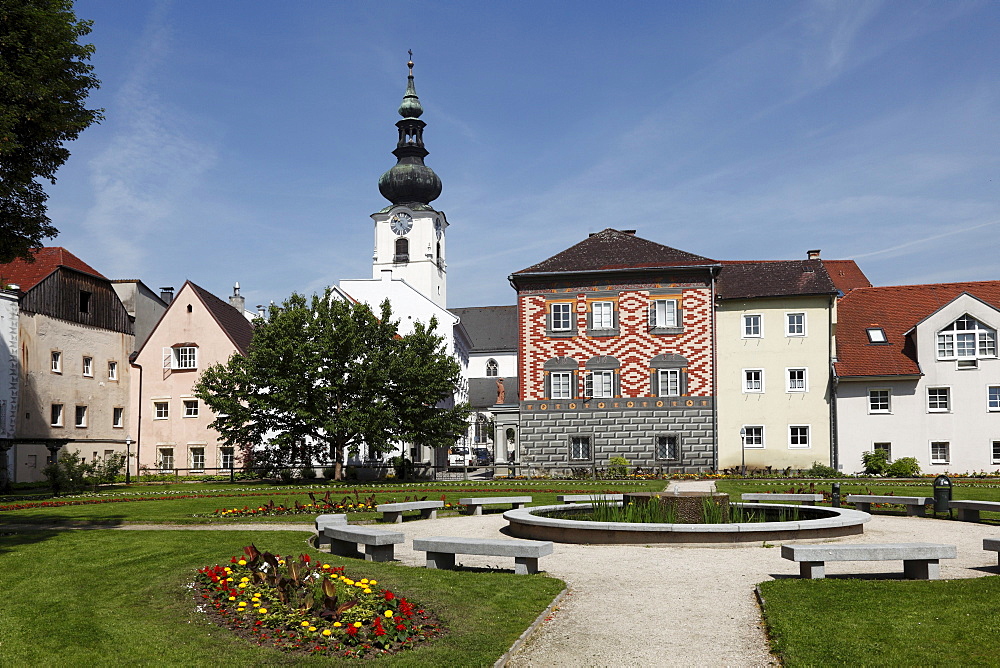 Castle garden, "Hoffmannsches Freihaus" or "Haus der Salome Alt" house, Wels, Upper Austria, Austria, Europe