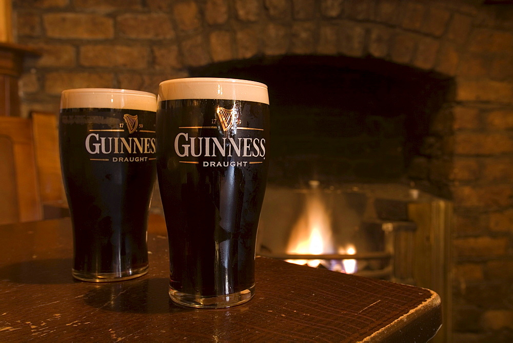 2 pints of Guinness, black Irish stout, Dublin, Baile atha Cliath, County Dublin, Leinster, Ireland, Europe