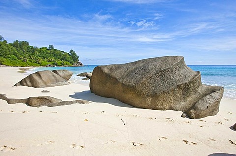 Beach near Vista do Mar with the typical granite rocks of the Seychelles, Glacis, Mahe Island, Seychelles, Indian Ocean, Africa