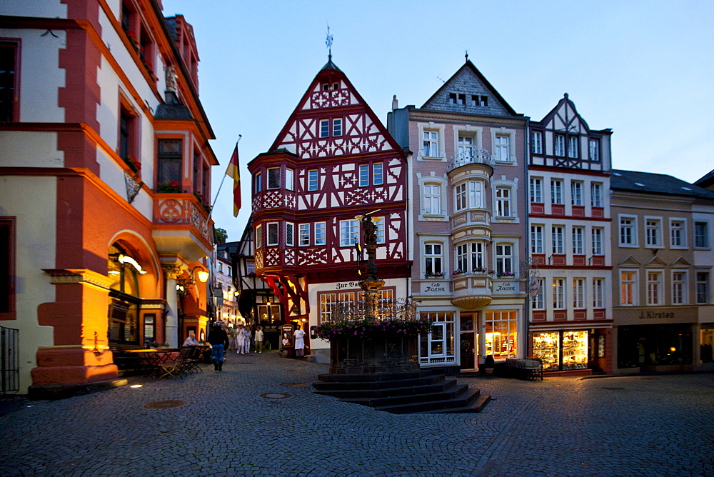 The historic Bernkastel marketplace, Bernkastel-Kues, Mosel river, Rhineland-Palatinate, Germany, Europe