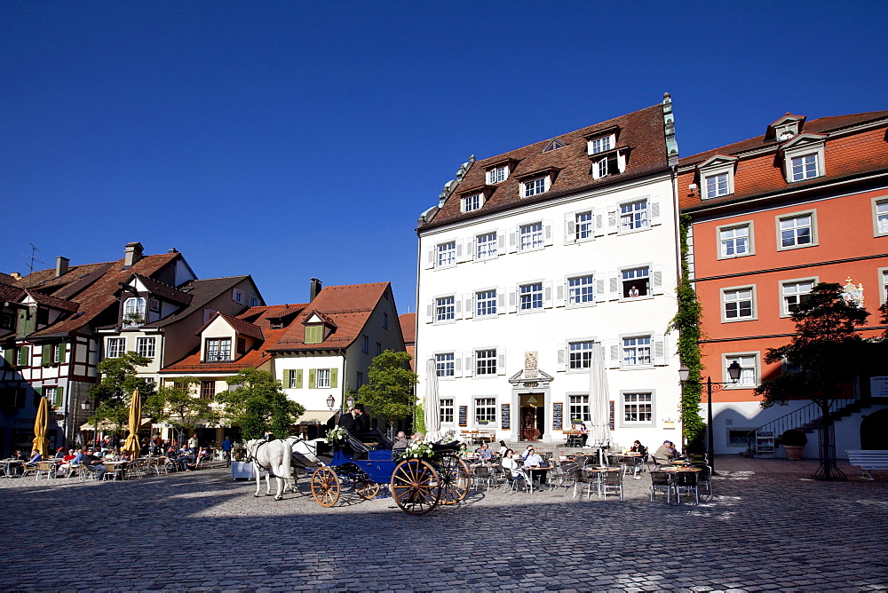 Marketplace with wedding carriage, Meersburg on Lake Constance, administrative region Tuebingen, Bodenseekreis district, Baden-Wuerttemberg, Germany, Europe