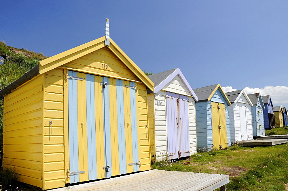 Beach huts on the beach of Milford on Sea, Hampshire, South England, UK, Europe