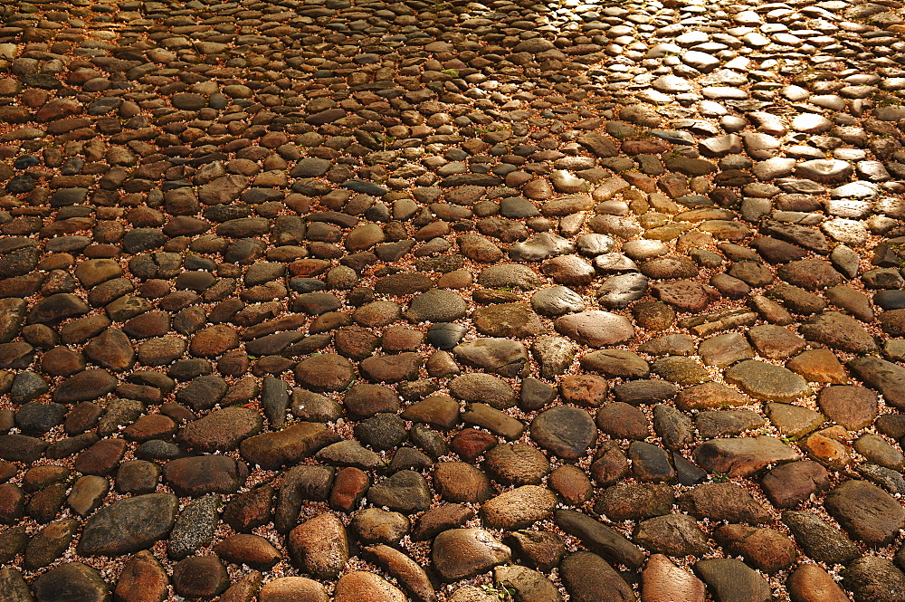 Old cobbled streets in the old town, Lueneburg, Lower Saxony, Germany, Europe