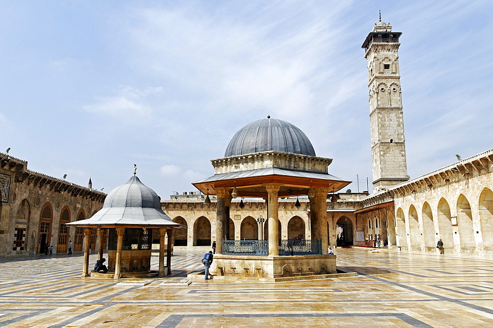 Umayyad Mosque, Grand Mosque in the historic centre of Aleppo, Syria, Middle East, Asia