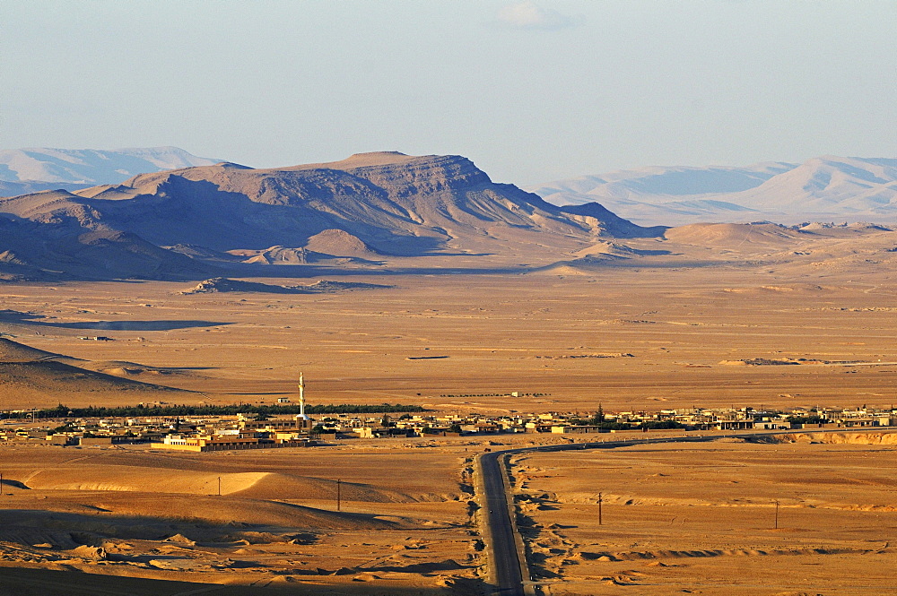 View from the castle Qala'at Ibn Ma'n on the desert near Palmyra, Tadmur, Syria, Asia