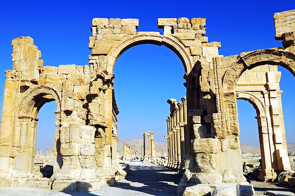 Hadrian's Gate, entrance to the excavation site of Palmyra, Tadmur, Syria, Asia