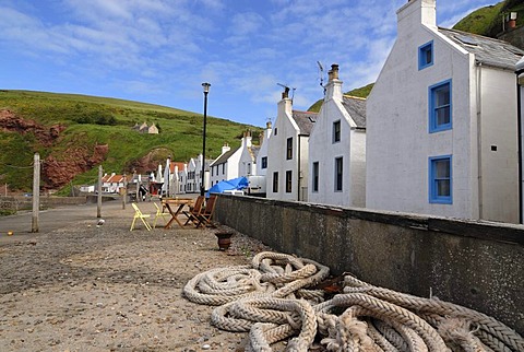 Crovie fishing village on the northern coast of Scotland, Great Britain, Europe