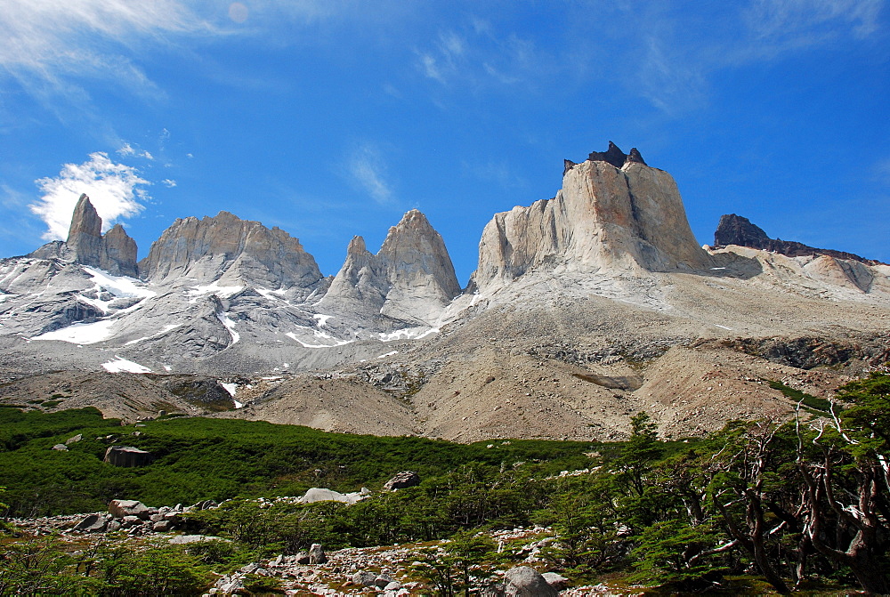 La Valle de los Frances, or the valley of the French, Torres del Paine National Park, Puerto Natales, Chile, South America