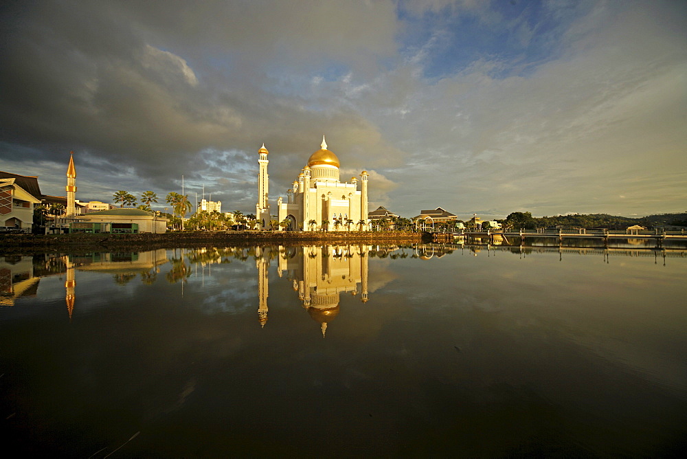 Royal Mosque of Sultan Omar Ali Saifuddin reflected in a lagoon in the capital city, Bandar Seri Begawan, Brunei, Asia