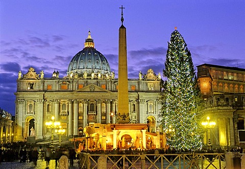 St. Peter's Basilica, Basilica of Saint Peter, obelisk, nativity scene and christmas tree, Saint Peter's Square, Vatican city, Rome, Latium, Italy, Europe