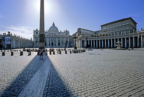 St. Peter's Basilica, Basilica di San Pietro, Vatican Palace, Saint Peter's Square, Piazza San Pietro, Vatican City, Rome, Latium, Italy, Europe