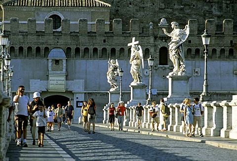 Angel statues by Bernini, Bridge of Angels, Castel Sant'Angelo, Rome, Latium, Italy, Europe