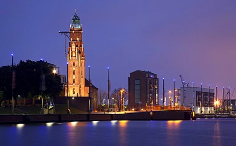 Grosser Leuchtturm Lighthouse, Alter Hafen Harbour, Bremerhaven, Bremen, Germany, Europe