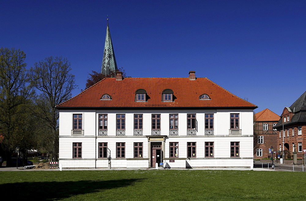 Eutin Landesbibliothek regional library in the former Kavalierhaus House on the Schlossplatz square, Eutin, Schleswig-Holstein, Germany, Europe