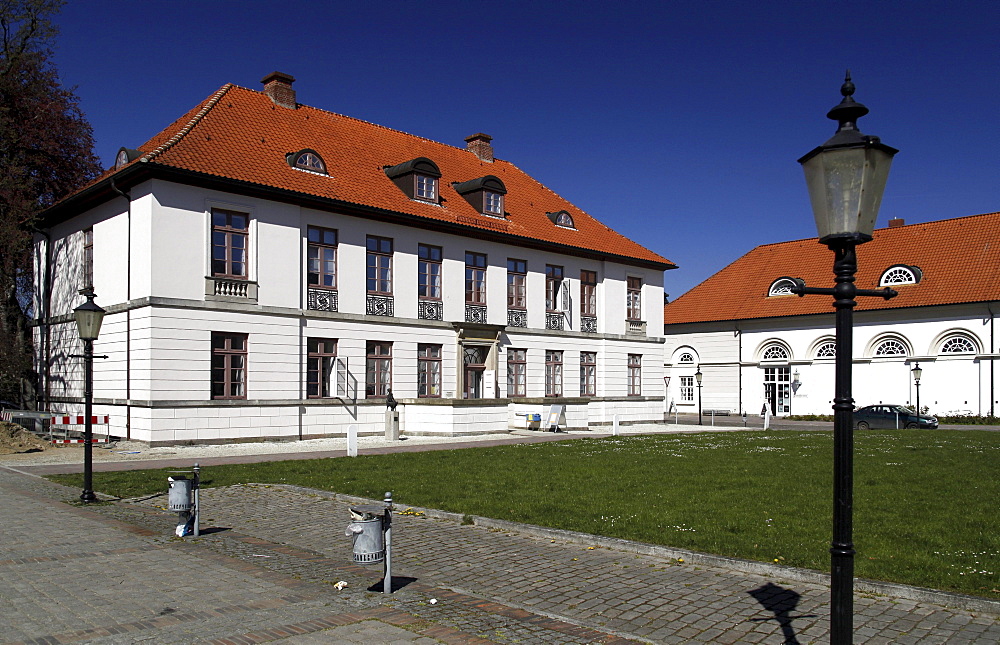 Eutin Landesbibliothek regional library in the former Kavalierhaus House on the Schlossplatz square, Eutin, Schleswig-Holstein, Germany, Europe