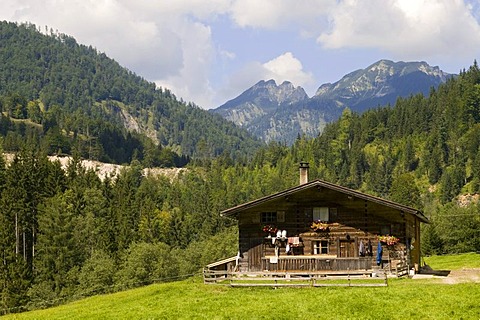 Zoettbach-cabin, Brandenbergtal Valley, Tyrol, Austria, Europe