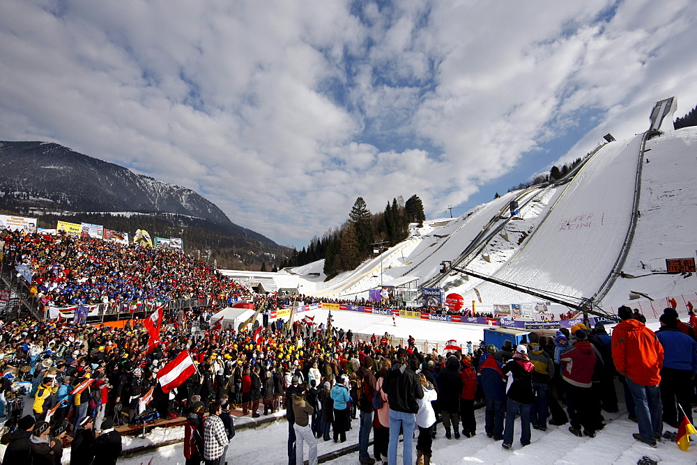 Slalom on Gudiberg, World Cup ski, winter sports, grandstand, spectators, Garmisch Partenkirchen, Upper Bavaria, Bavaria, Germany, Europe