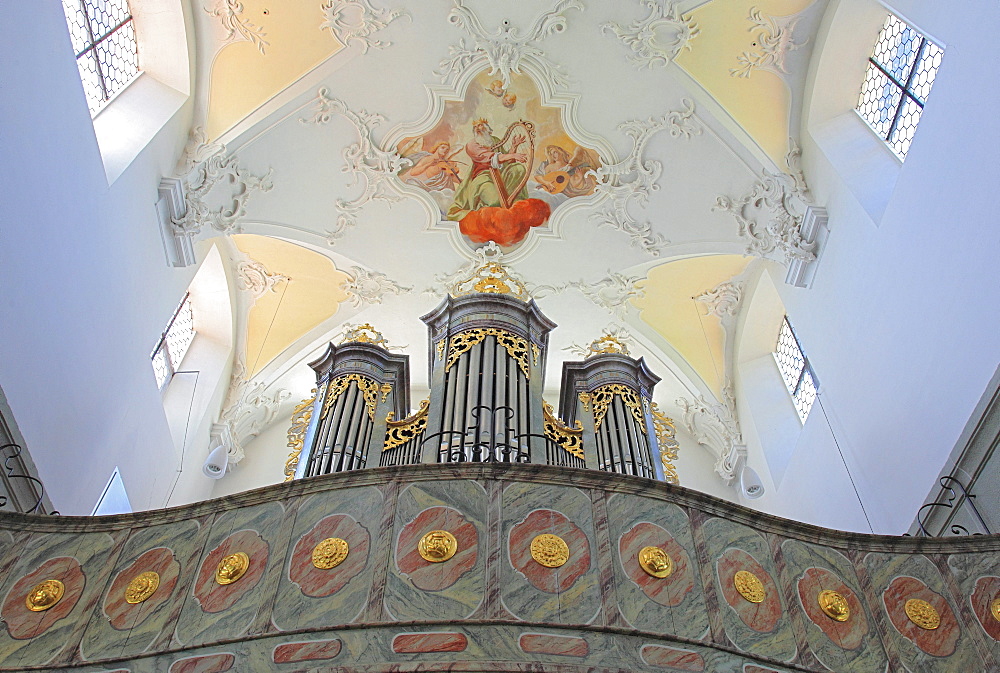 Organ and apse mural in the church of the Monastery of St. Peter and Paul in Niederzell, Reichenau Island, Lake Constance, Konstanz district, Baden-Wuerttemberg, Germany, Europe