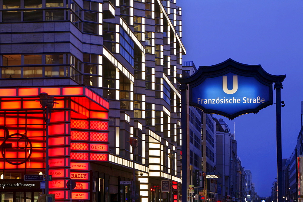 The new shopping area of the capital, with illuminated Quartier 206 and the entrance to the underground station Franzoesische Strasse, Friedrichstrasse, Berlin, Germany, Europe