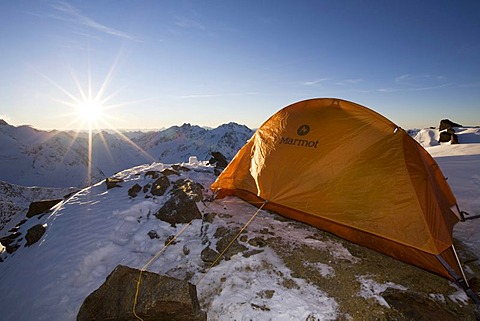 Tent on the top of Mt Brunnenkogel, Oetztal Alps, North Tyrol, Austria, Europe