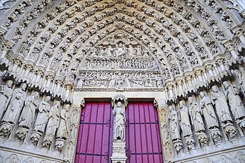 Portal, entrance, facade, Notre Dame Cathedral, Amiens, Picardie, France, Europe