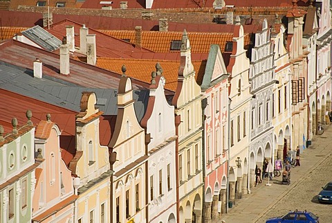 Old houses, facades, people, old town, row of houses, renaissance, UNESCO World Heritage Site, main square, market place, Tel&, Telc, Teltsch, Czech Republic, Europe