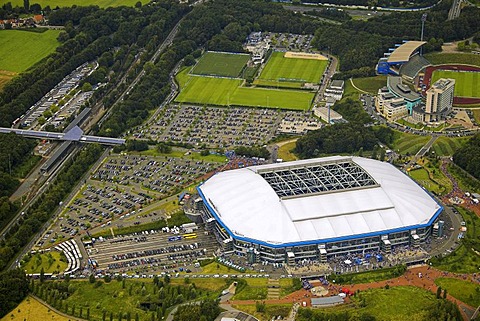 Aerial photo, parking area, Arena Auf Schalke, Schalke arena, Veltins Arena Gelsenkirchen Buer, Ruhr area, North Rhine-Westphalia, Germany, Europe